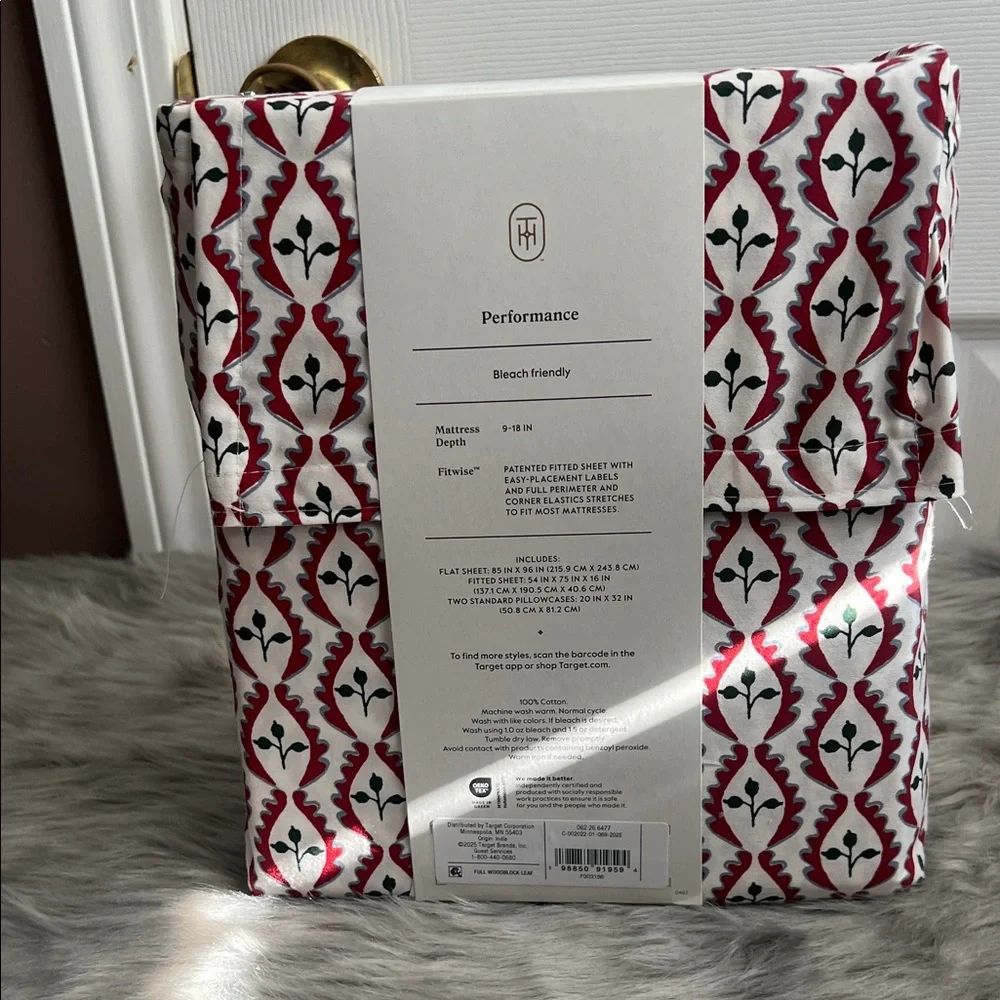 Threshold Performance Sheet Set - Burgundy and White